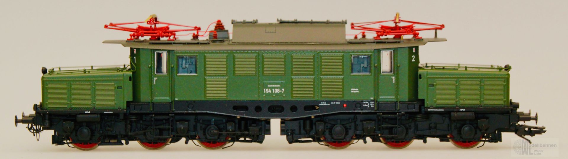 ESU es31120 - ESU - E-Lok BR 194 108-7 DB Ep.IV grün H0/GL Sound